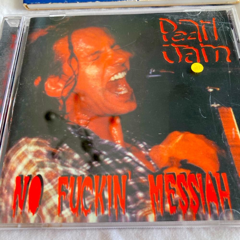 Pearl Jam “no fucking  Messiah” Italian CD import!